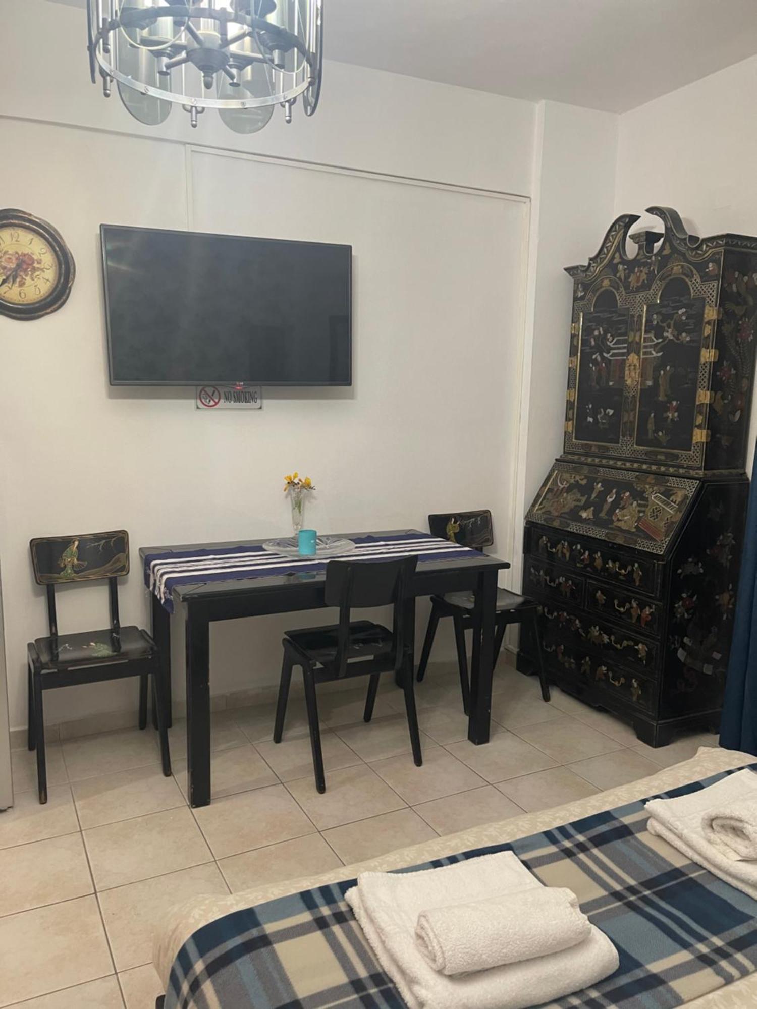 Retire Flat In The Heart Of City 이라클리온 외부 사진