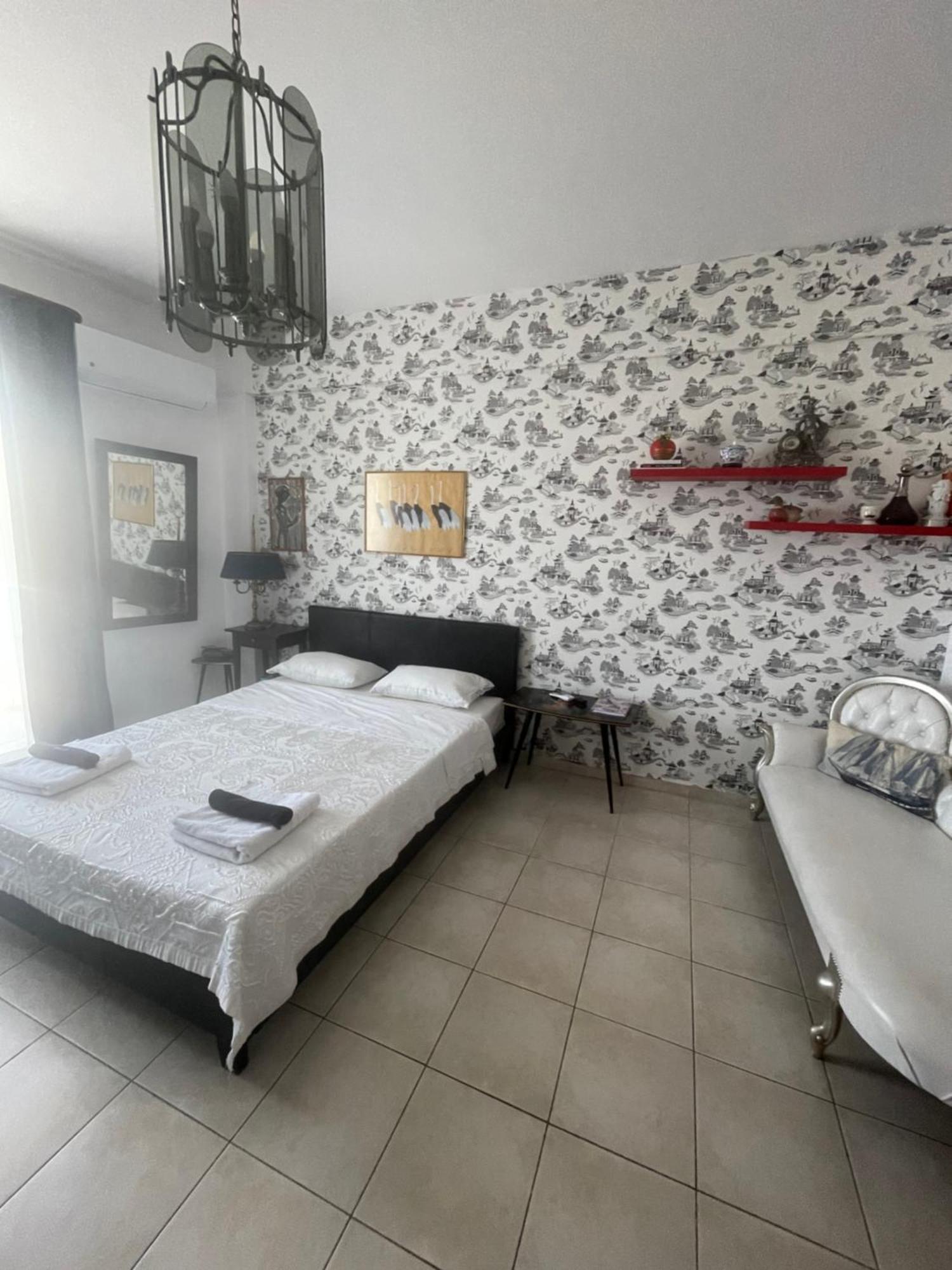 Retire Flat In The Heart Of City 이라클리온 외부 사진