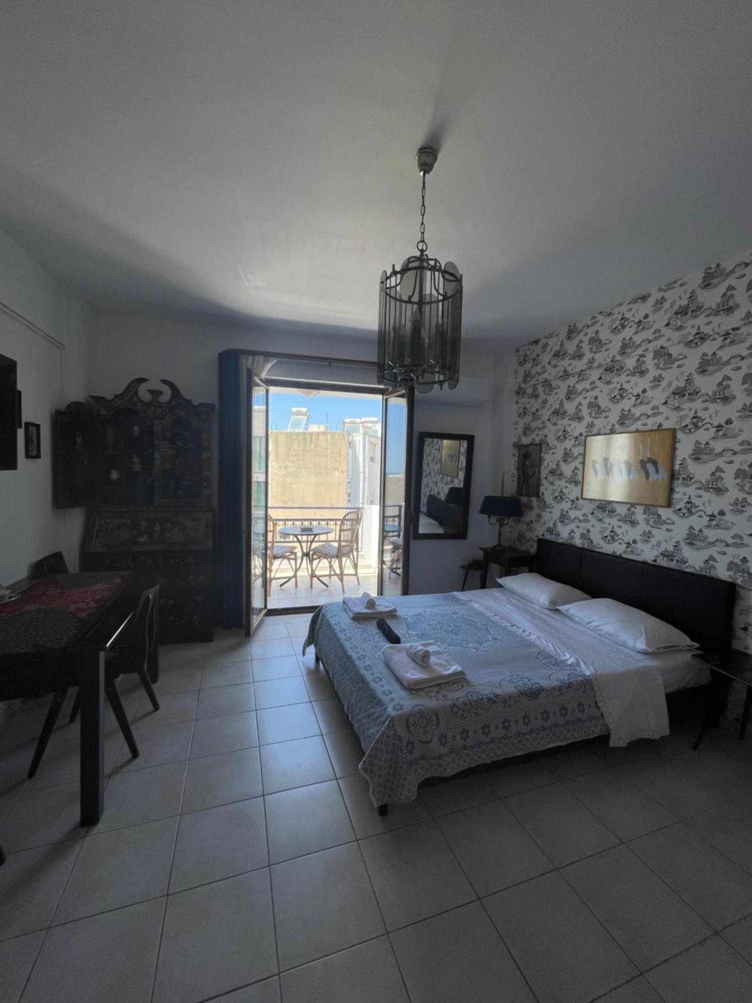 Retire Flat In The Heart Of City 이라클리온 외부 사진